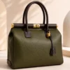NORA – Italiaanse dollaro-lederen tas – Khaki & Donkerbruin