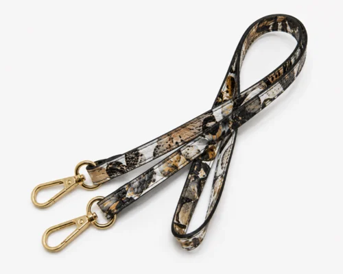 4f7c1acdf07f4bf1491988bd59e21502bc5d01692aacc5bb8c29c1afff63254f NORA – Papillon d’Oro | Leren tas Gemaakt in Italië