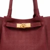 6ae17bea3303761bb13913929454b4f7599e2f3ef215de29e525c925176e8353 Yara Burgundy leren tas – Italiaans vervaardigd