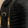 Tas NOA Black leer met crocco-motief – Gemaakt in Italië