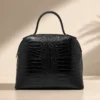 Tas NOA Black leer met crocco-motief – Gemaakt in Italië