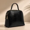 Tas NOA Black leer met crocco-motief – Gemaakt in Italië